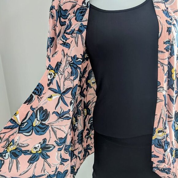 Aritzia Talula Cosima Oversized Floral Kimono | Size XXS / XS - Picture 5 of 9